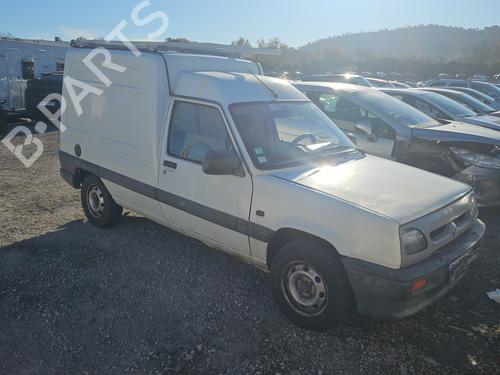 Brugte RENAULT RAPID Box Body/MPV (F40_, G40_) 1.9 D (F40P, F40N, F40E) (64 hp) 4382133