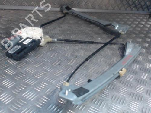 Rudehejsemekanisme Højre foran RENAULT LAGUNA III (BT0/1) 1.5 dCi (BT00, BT0A, BT0T, BT1J) (110 hp) 24278458