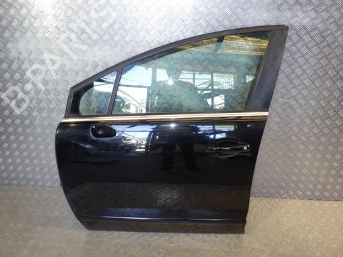 Used Left front door PEUGEOT 5008 (0U_, 0E_) 1.6 HDi (114 hp) 24279256