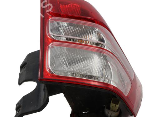 Høyre baklys SUZUKI GRAND VITARA II (JT, TE, TD) 1.9 DDiS All-wheel Drive (JT419, TD44, JB419WD, JB419XD,... (129 hp) 30909229