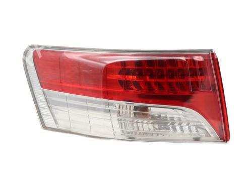Used Left taillight TOYOTA AVENSIS Saloon (_T27_) 2.0 D-4D (ADT270_, ADT270R) (126 hp) 31040779