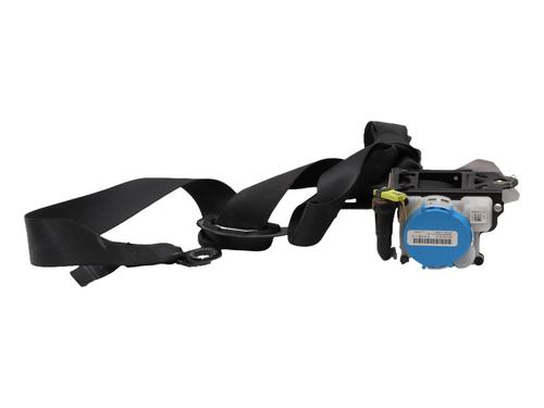 front-right-seatbelt-peugeot-108-2014-38187543 main image
