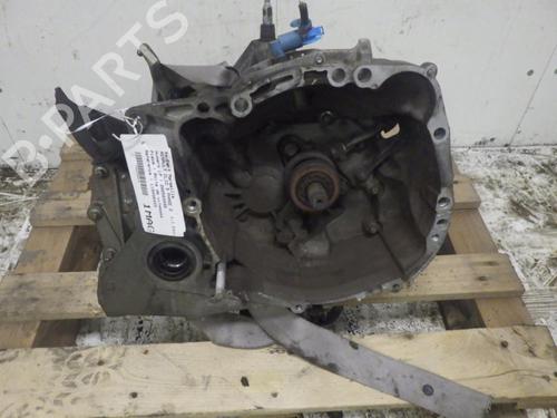 gearbox-renault-clio-iii-br01-cr01-2005-2006-2007-2008-2009-2010-2011-2012-2013-2014-31835584 main image
