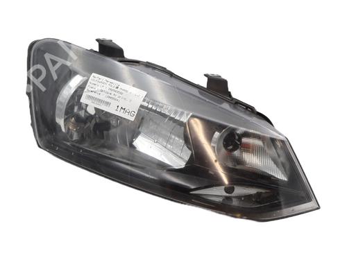 Used Right headlight VW POLO V (6R1, 6C1) 1.2 (70 hp) 31997109