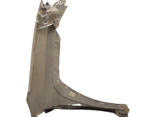 Used Left front fenders Left front fenders LEXUS UX (_AA1_, _AH1_, _MA1_) 250h (MZAH10) (184 hp) 39981746 39981746