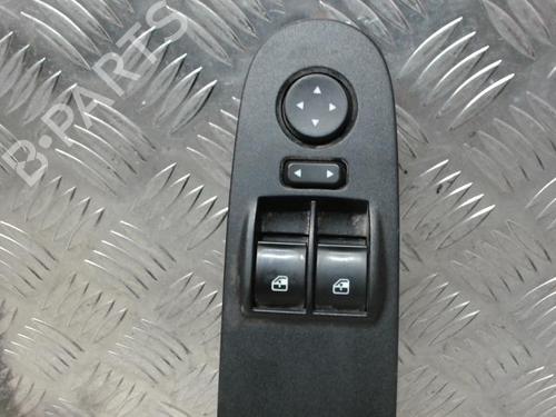 Used Left front window switch FIAT PUNTO EVO (199_) 1.4 16V (105 hp) 24268460