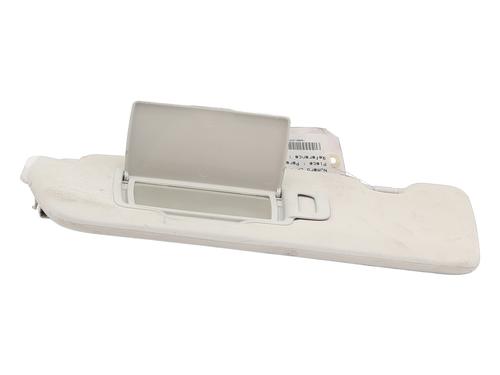 left-sun-visor-renault-megane-iv-hatchback-b9amn_-2015-40283826 main image
