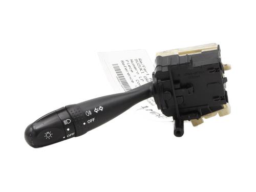 Used Headlight switch SUZUKI GRAND VITARA II (JT, TE, TD) 1.9 DDiS All-wheel Drive (JT419, TD44, JB419WD, JB419XD,... (129 hp) 30936216