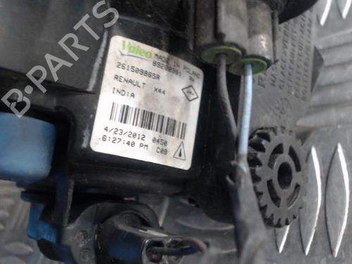 right-front-fog-light-renault-twingo-ii-cn0_-2007-24264640 main image