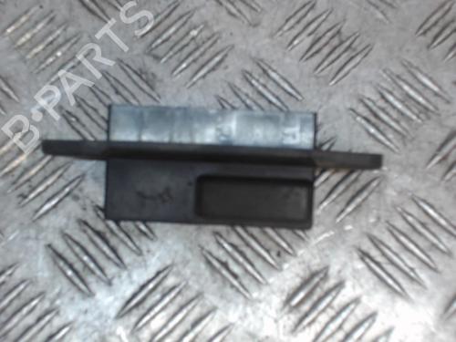 Used Switch TOYOTA YARIS (_P13_) 1.3 (NSP130_, NSP130) (99 hp) 24265987