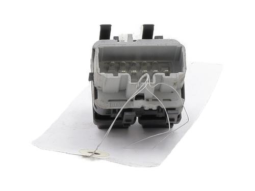 Used Left front window switch Left front window switch RENAULT MEGANE II (BM0/1_, CM0/1_) 1.5 dCi (BM1E, CM1E) (106 hp) 27577450 27577450
