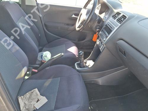 Right headlight VW POLO V (6R1, 6C1) 1.6 TDI | BP30354958C29