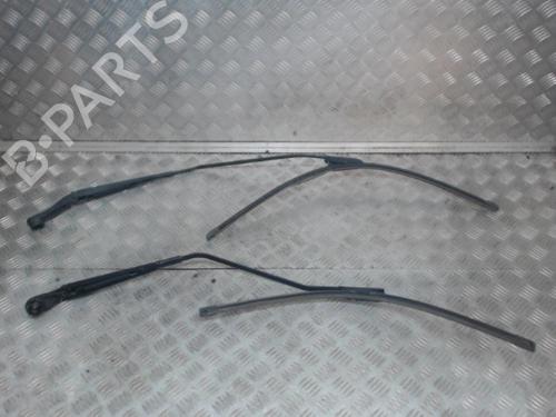 front-windshield-wiper-arm-renault-scenic-iii-jz01_-2008-2009-2010-2011-2012-2013-2014-2015-2016-24282530 main image