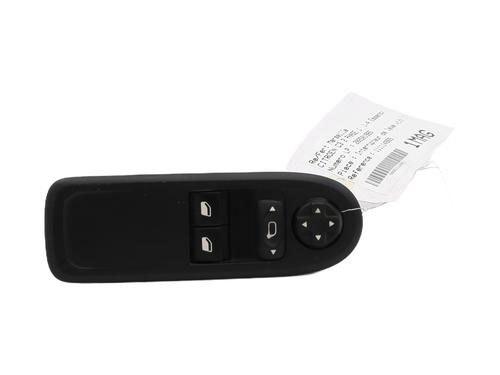 Used Left front window switch CITROËN C3 II (SC_) 1.4 (73 hp) 28451586