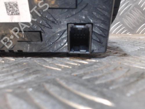 display-monitor-opel-meriva-b-mpv-s10-2010-2011-2012-2013-2014-2015-2016-2017-24273673 main image