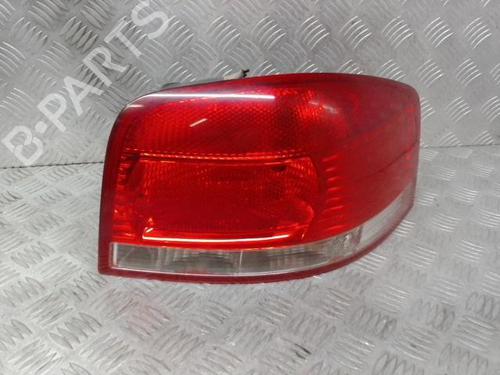 Używane Lampa tylna prawa AUDI A3 (8P1) 1.9 TDI (105 hp) 24275425
