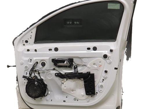 Used Right front door Right front door OPEL CORSA F (P2JO) 1.2 (68) (101 hp) 35925631 35925631