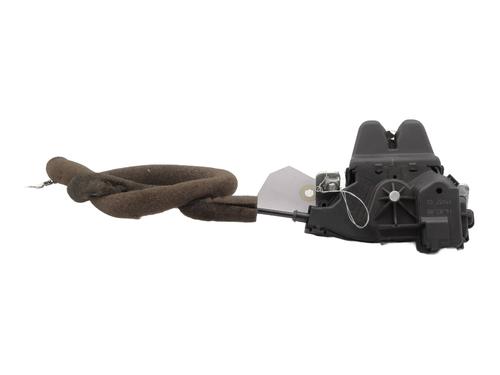 tailgate-lock-mercedes-benz-c-class-w204-2007-2008-2009-2010-2011-2012-2013-2014-2015-26326640 main image