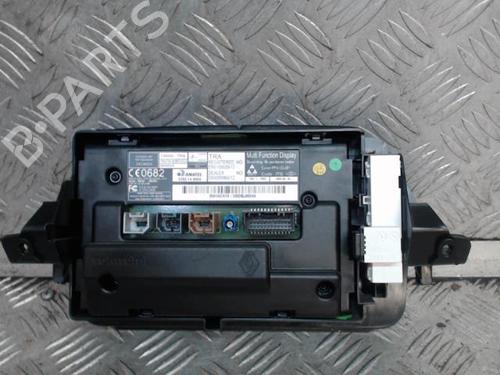 display-monitor-renault-megane-iii-hatchback-bz01_-b3_-2008-24279336 main image