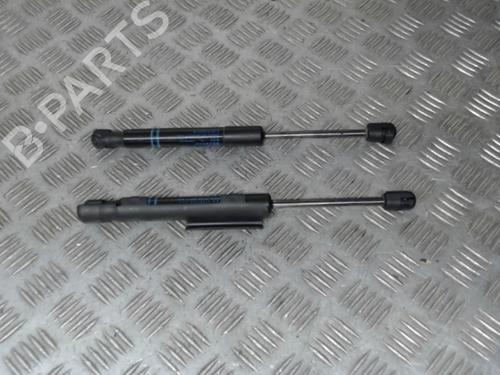 Used Hood lift support BMW 1 (F20) M 140 i xDrive (340 hp) 24277459