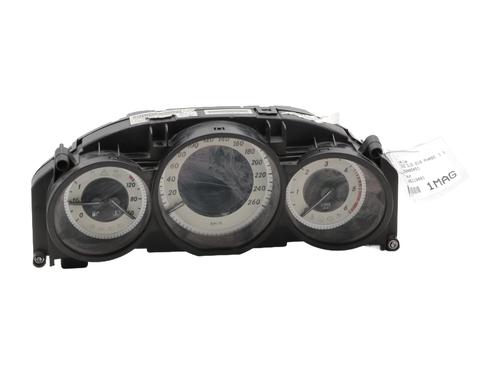 Used Instrument cluster Instrument cluster MERCEDES-BENZ CLS Shooting Brake (X218) CLS 350 CDI / d (218.923) (265 hp) 27153634 27153634