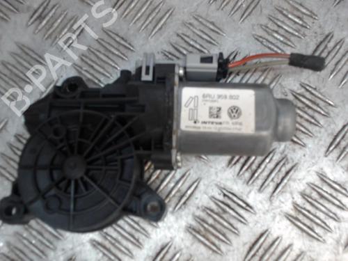 Rudehejsemotor forskærm venstre VW UP! (121, 122, BL1, BL2, BL3, 123) 1.0 (60 hp) 24273951