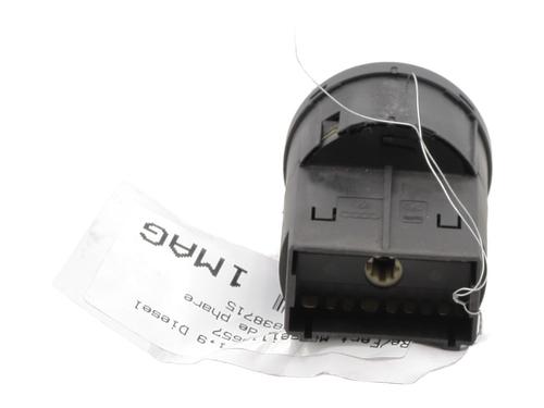 Used Headlight switch Headlight switch VW GOLF IV (1J1) 1.9 TDI (90 hp) 27663389 27663389