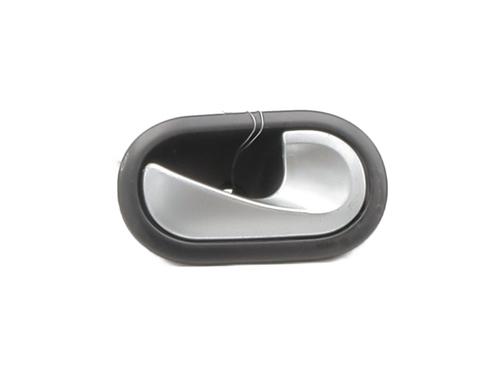 Used Front right interior door handle RENAULT CLIO III (BR0/1, CR0/1) 1.5 dCi (C/BR0G, C/BR1G) (68 hp) 26022422