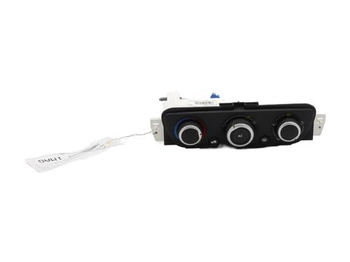 Commande Chauffage RENAULT MEGANE III Hatchback (BZ0/1_, B3_) 1.5 dCi (BZ09, BZ0D, BZ1W, BZ29, BZ14) (110 hp) 28476407