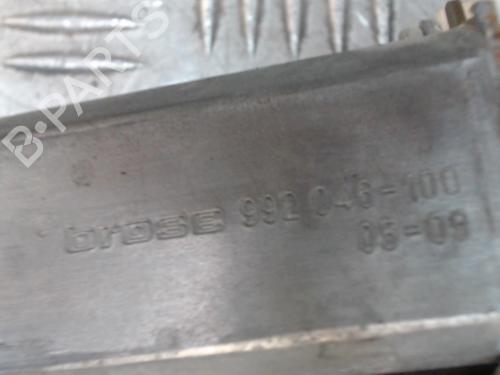 Used Front right window mechanism TOYOTA AVENSIS (_T25_) 2.0 D-4D (CDT250_, CDT250R) (116 hp) 24268939