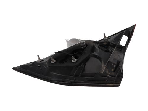left-tailgate-light-nissan-juke-f16_-2019-37744451 main image