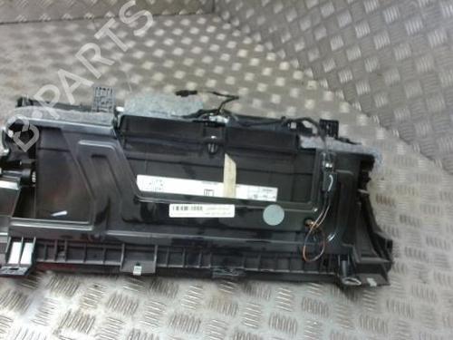 Used Glove box Glove box LAND ROVER RANGE ROVER SPORT II (L494) 3.0 SDV6 4x4 (292 hp) 24272335 24272335