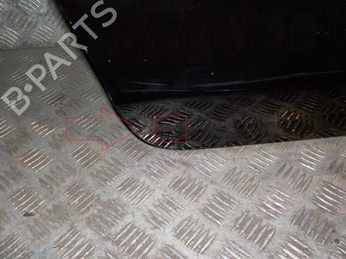 Used Right front door VW POLO (9N_, 9A_) 1.4 TDI (70 hp) 24280823