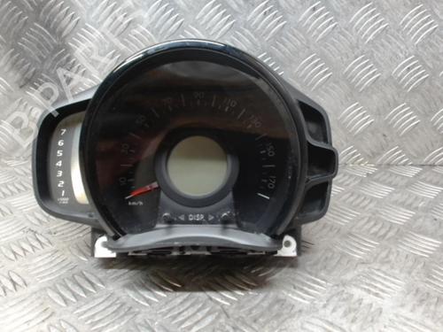 instrument-cluster-toyota-aygo-_b4_-2014-24268082 main image
