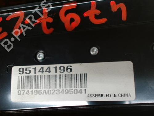 display-monitor-chevrolet-cruze-hatchback-j305-2010-24275321 main image