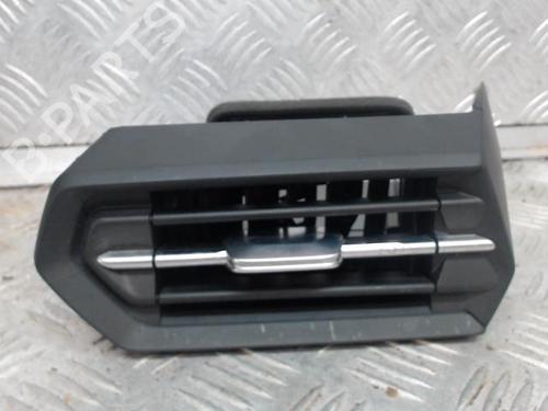 Used Air vent AUDI A3 Sportback (8YA, 8YF) 30 TDI (116 hp) 24272300