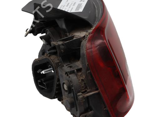 venstre-baklys-citroen-c4-cactus-2014-37219726 main image