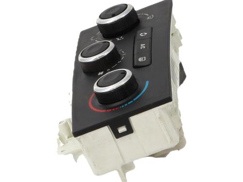 climate-control-peugeot-307-3ac-2000-2001-2002-2003-2004-2005-2006-2007-2008-2009-2010-2011-2012-40505037 main image