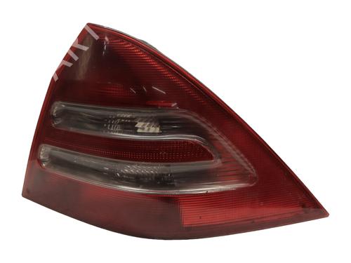 Right taillight MERCEDES-BENZ C-CLASS (W203) C 30 CDI AMG (203.018) | BP24263925C35 