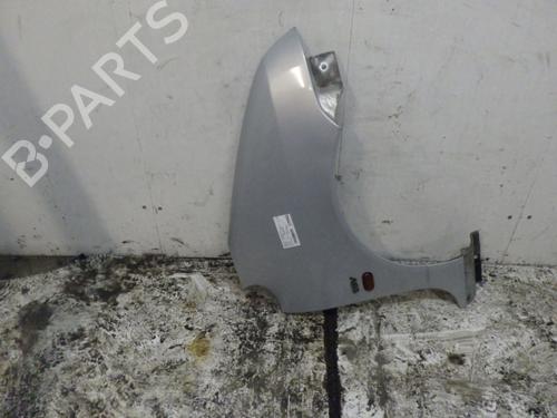 Aleta delantera derecha RENAULT TWINGO I (C06_) 1.2 16V (C060) (60 hp) 32270830