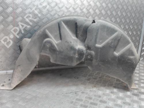 wheel-arch-renault-megane-iv-hatchback-b9amn_-2015-24282969 main image