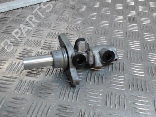 Used Brake master cylinder VW TIGUAN (5N_) 2.0 TDI (110 hp) 24267256