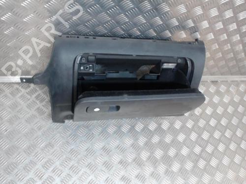 Used Glove box VW GOLF VI (5K1) 1.6 TDI (90 hp) 24266895
