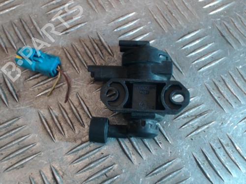 Washer pump PEUGEOT 807 (EB_) 2.2 HDi | BP24270526E24 