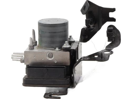 Used ABS pump RENAULT CAPTUR II (HF_) Blue dCi 95 (HFAF) (95 hp) 32068231