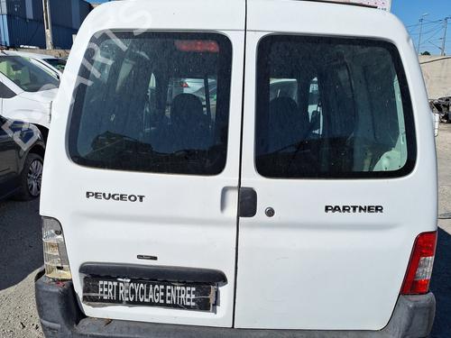 Right headlight PEUGEOT PARTNER Box Body/MPV (5_, G_) 1.6 HDi 75 | BP32392617C29