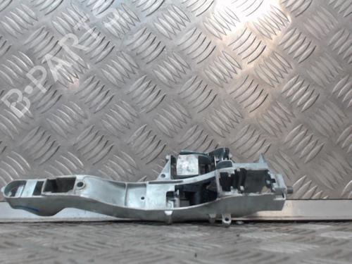 front-left-exterior-door-handle-peugeot-partner-box-bodympv-2008-24280278 main image