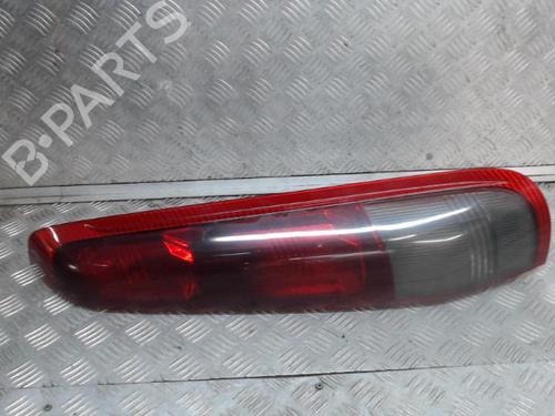 Used Right taillight NISSAN X-TRAIL I (T30) 2.2 Di 4x4 (114 hp) 24275303