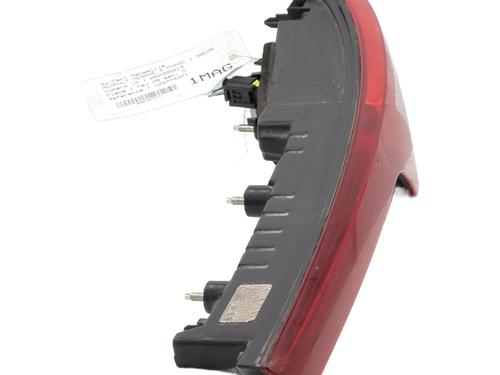 right-tailgate-light-renault-megane-iv-grandtour-k9amn_-2016-32191296 main image