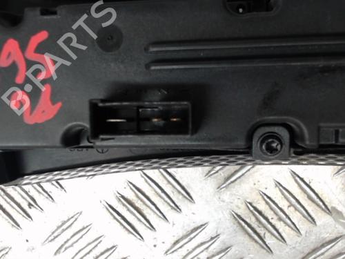 Used Warning switch MERCEDES-BENZ CLK (C209) CLK 270 CDI (209.316) (163 hp) 24266272